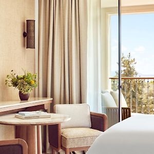Chambre Accessible aux Personnes à Mobilité Réduite Lit King-Size